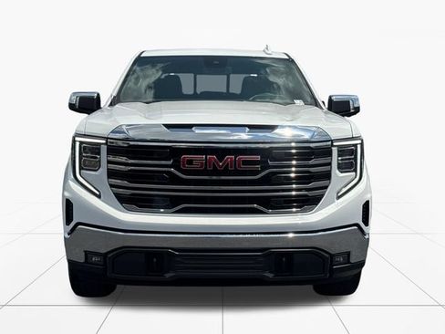 Used 2024 GMC Sierra 1500 SLT w/ SLT Convenience Package AWD/4WD image 9