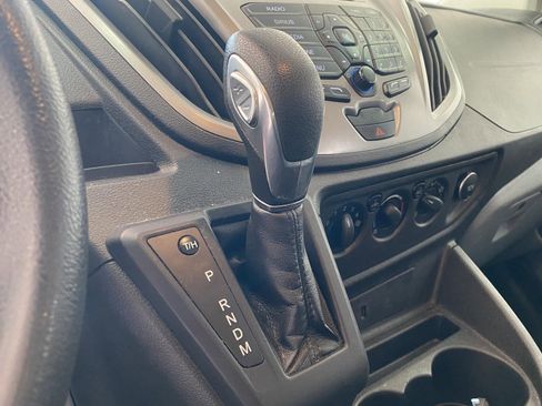 Used 2018 Ford Transit 350 XLT image 21