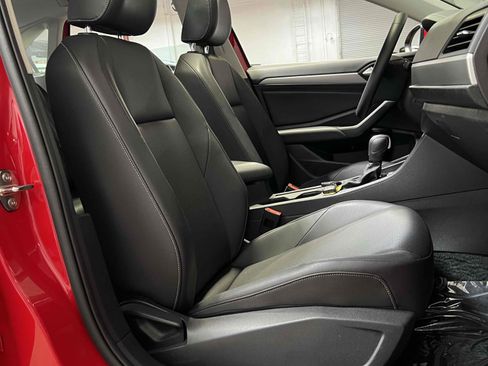 Used 2020 Volkswagen Jetta SE image 29