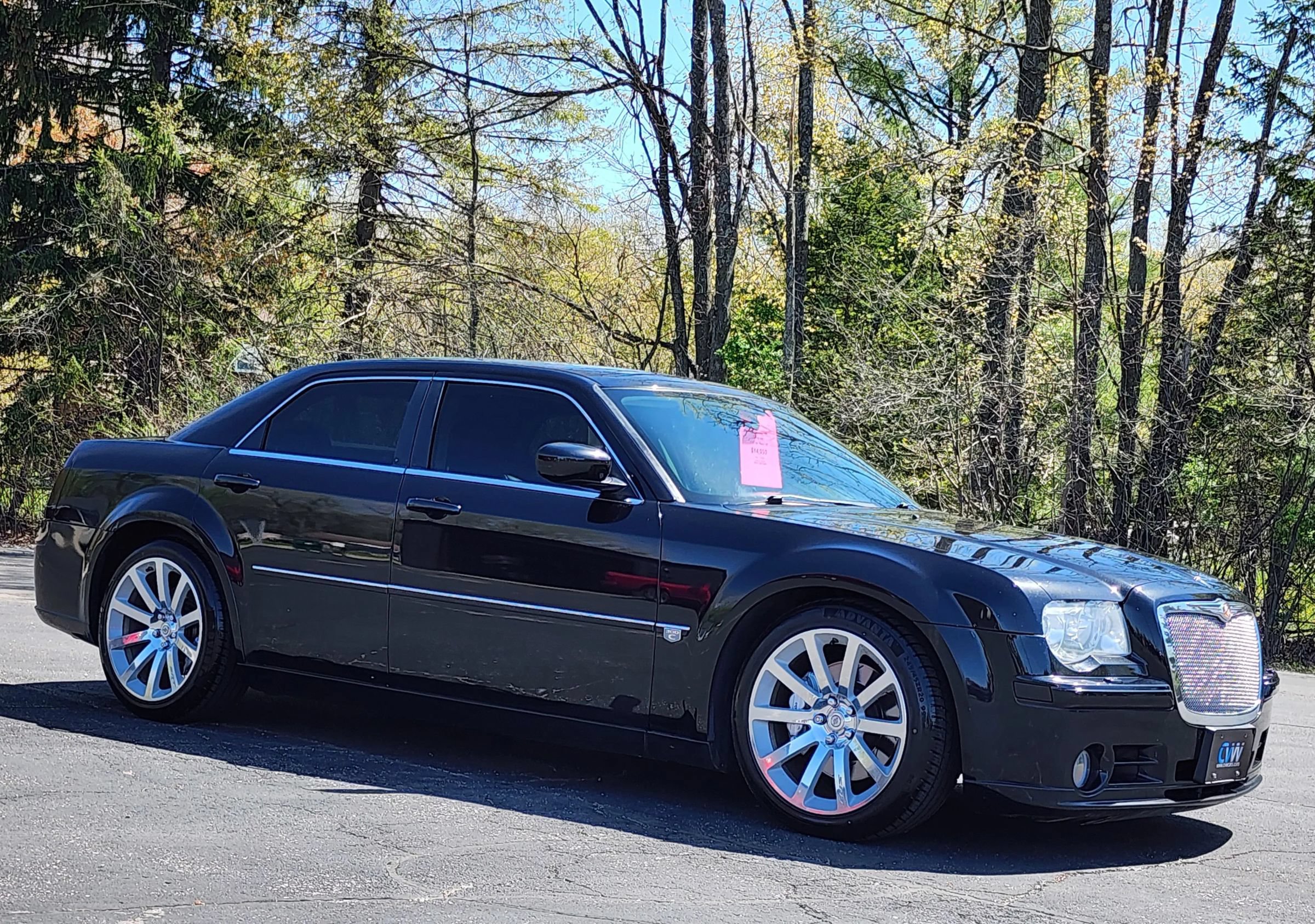 Used 2006 Chrysler 300 SRT8 w/ SRT Option Group II RWD image 2