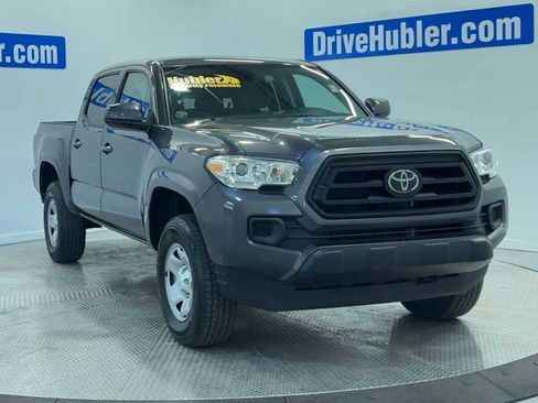 Used 2022 Toyota Tacoma SR image 3