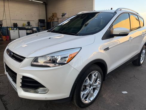 Used 2014 Ford Escape Titanium w/ Equipment Group 401A FWD image 10