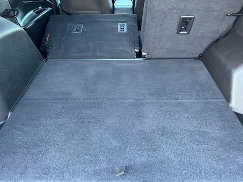 Used 2020 Chevrolet Equinox LT image 12