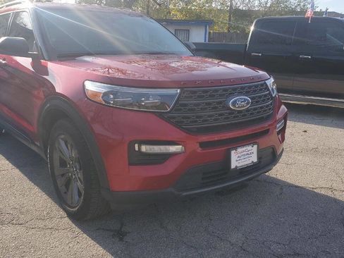 Used 2021 Ford Explorer XLT w/ Equipment Group 202A image 1