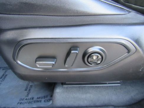 Used 2025 Jeep Grand Cherokee Altitude image 15