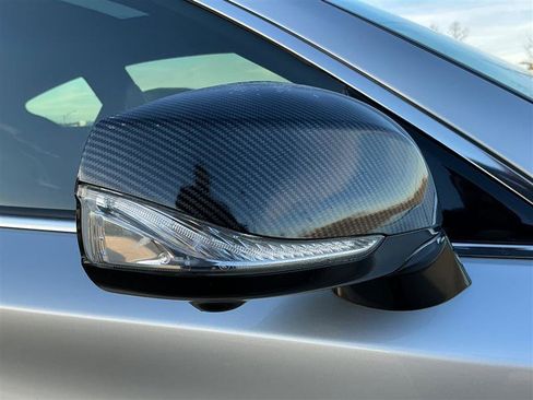 Used 2017 INFINITI Q60 Red Sport 400 image 16