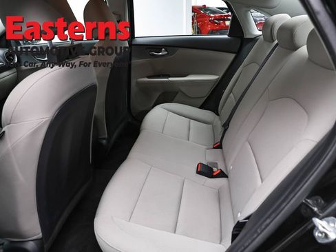Used 2020 Kia Forte LXS FWD image 20