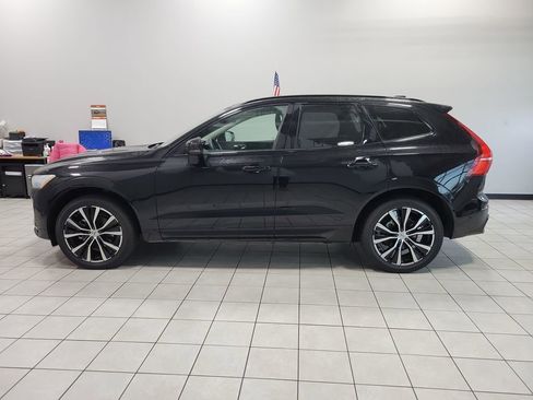 Used 2025 Volvo XC60 B5 Plus image 14