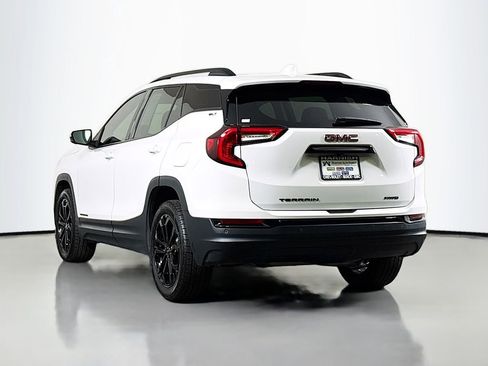 Certified 2022 GMC Terrain SLT w/ Tech Package AWD/4WD image 5