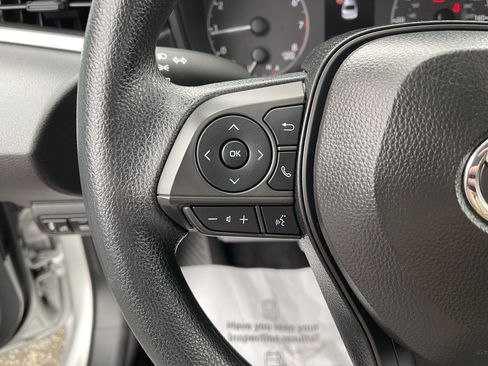 Certified 2025 Toyota Corolla LE FWD image 18
