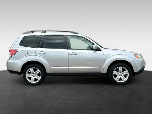 Used 2010 Subaru Forester 2.5X Premium AWD/4WD image 8