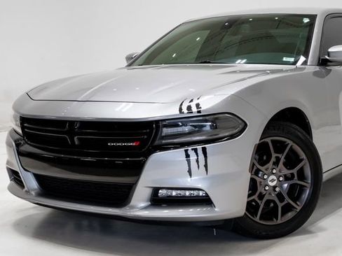 Used 2018 Dodge Charger GT AWD/4WD image 3