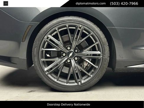 Used 2018 Chevrolet Camaro ZL1 RWD image 39