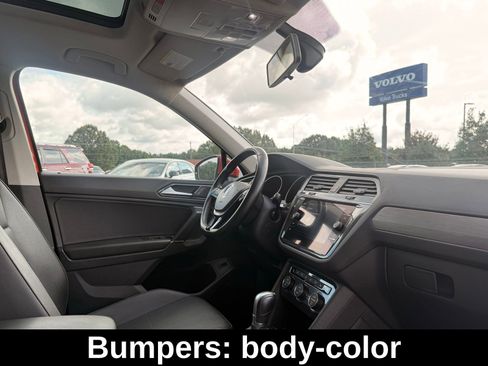 Used 2018 Volkswagen Tiguan SEL image 18