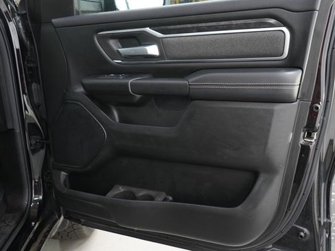 Used 2019 RAM 1500 Big Horn AWD/4WD image 9