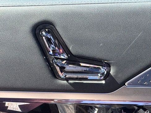 New 2026 BMW 760i xDrive w/ Premium Package AWD/4WD image 11