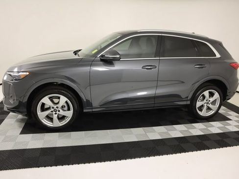 Certified 2025 Audi Q5 Premium Plus w/ Premium Plus AWD/4WD image 2