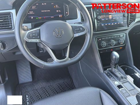 Used 2023 Volkswagen Atlas SE FWD image 5