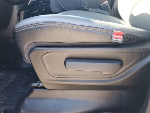 Used 2022 RAM 1500 Tradesman image 13