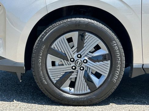 Used 2025 Nissan Murano SL AWD/4WD image 26