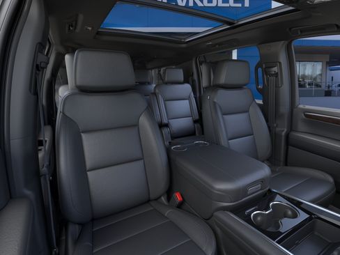 New 2026 Chevrolet Suburban Z71 w/ Z71 Off-Road Package AWD/4WD image 42