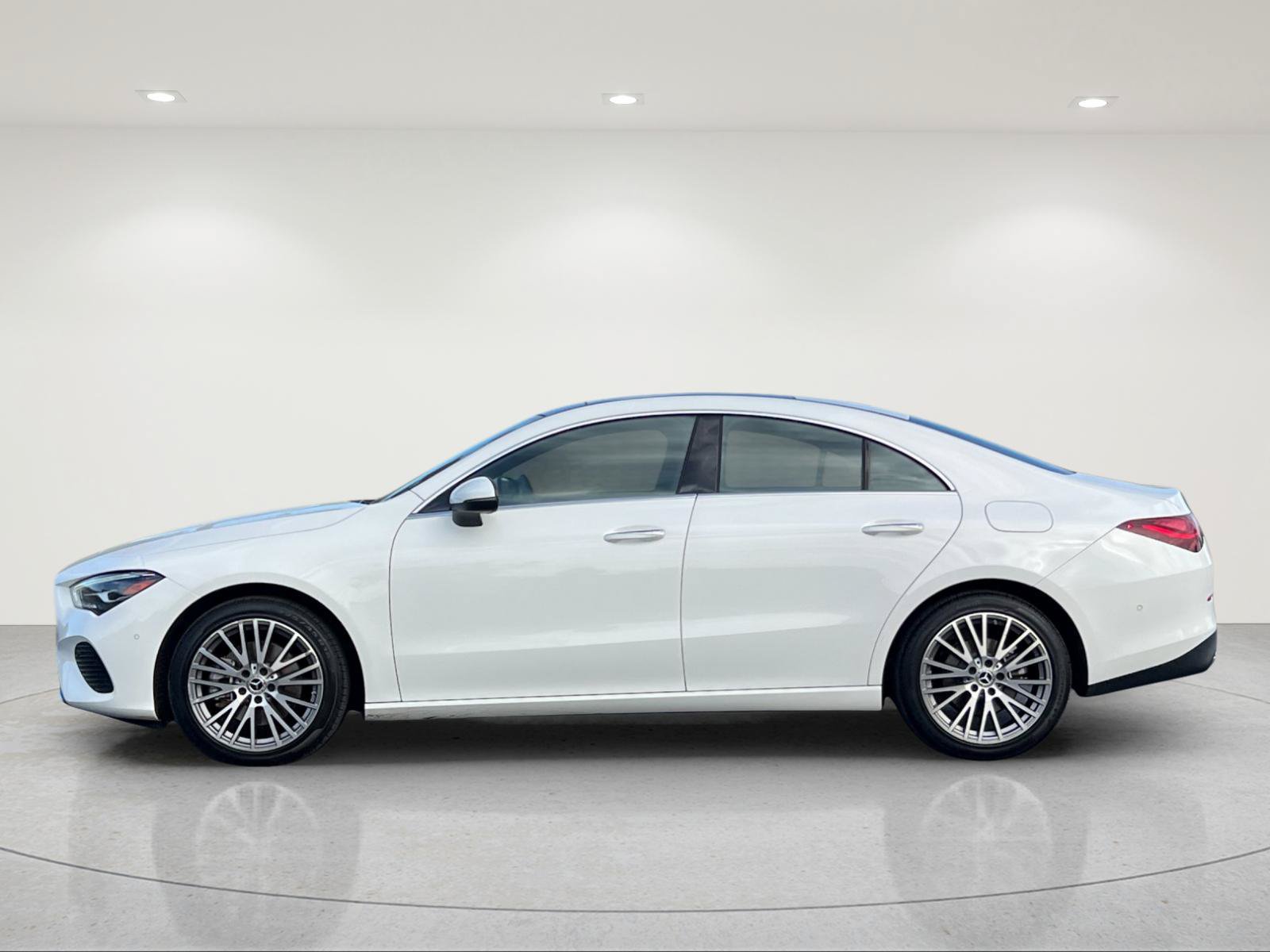 Certified 2025 Mercedes-Benz CLA 250 image 2