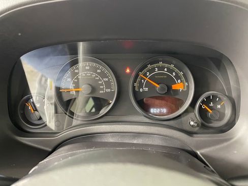 Used 2014 Jeep Patriot Sport FWD image 5