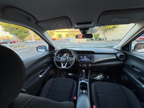 Used 2022 Nissan Kicks SV FWD image 32