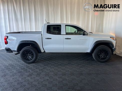 Used 2024 Chevrolet Colorado Trail Boss w/ Advanced Trailering Package AWD/4WD image 2