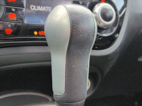 Used 2014 Nissan Juke SL image 10