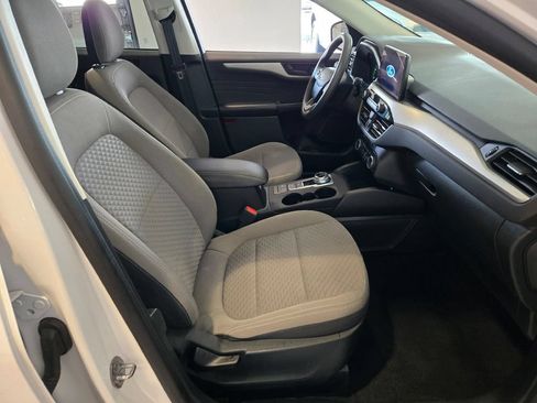 Used 2022 Ford Escape SE FWD image 6