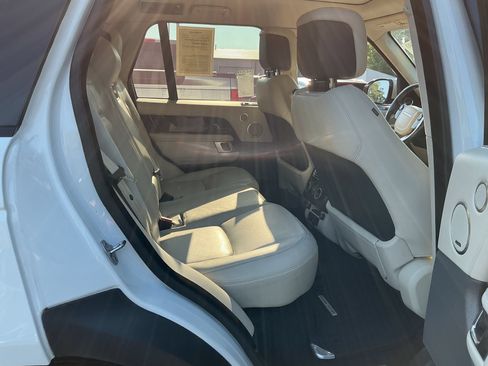 Used 2018 Land Rover Range Rover Supercharged AWD/4WD image 6