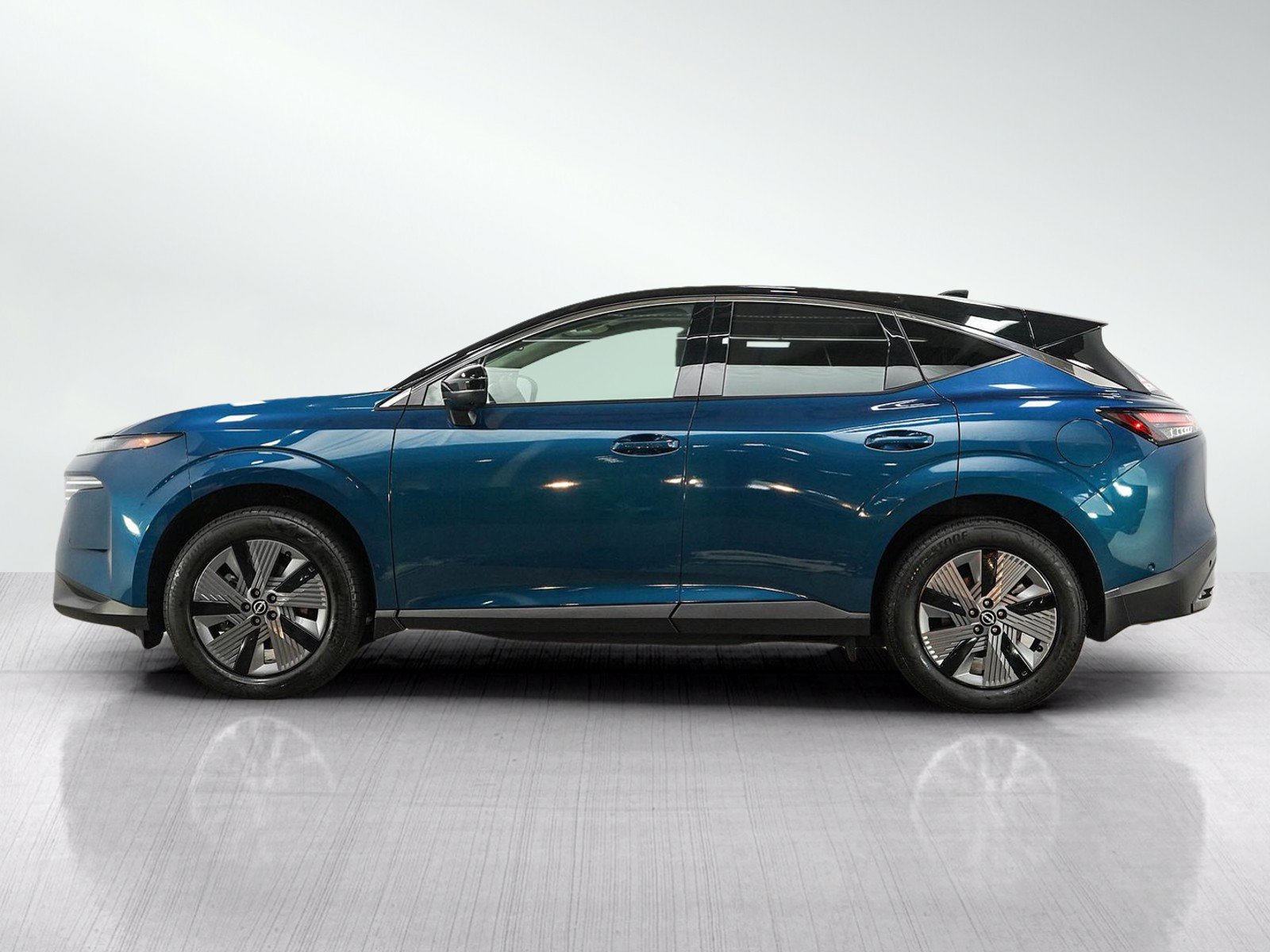 Used 2025 Nissan Murano SL w/ Cargo Package AWD/4WD image 2