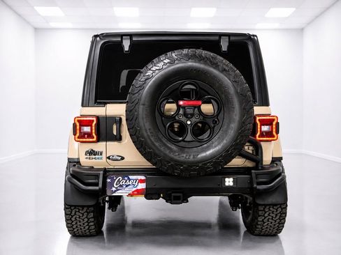 Used 2022 Jeep Wrangler Unlimited Rubicon 4xe w/ Cold Weather Group AWD/4WD image 8