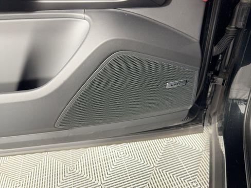 Used 2025 Porsche Cayenne E-Hybrid image 22