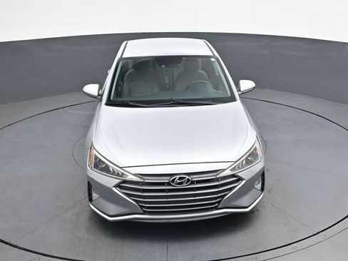 Used 2020 Hyundai Elantra SE FWD image 29