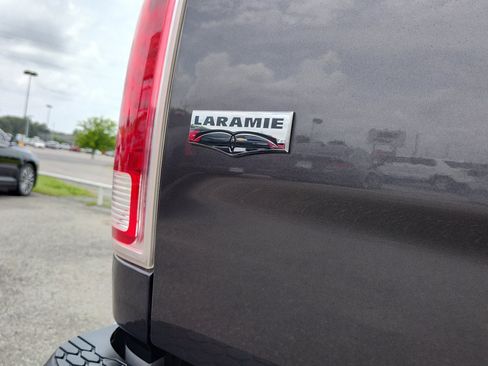 Used 2014 RAM 1500 Laramie w/ Convenience Group image 6