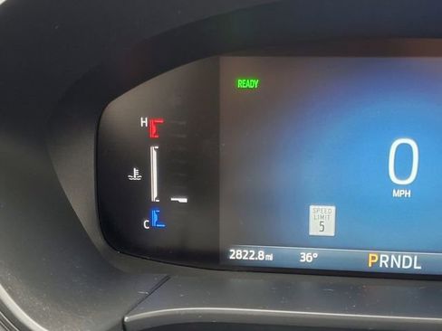 Used 2025 Ford Escape SE FWD image 16