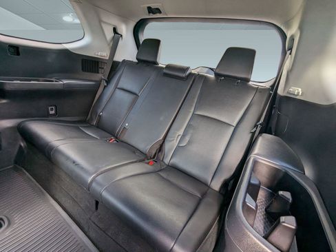 Used 2024 Toyota Grand Highlander XLE image 23