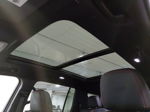 New 2026 Chevrolet Traverse RS w/ LPO, Floor Liner Package image 33