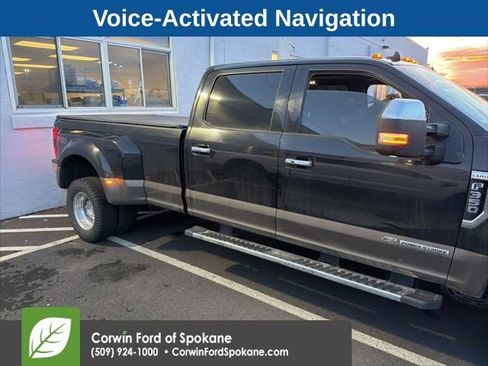 Used 2019 Ford F350 Lariat w/ Lariat Ultimate Package image 3