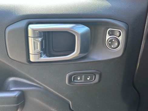 Used 2019 Jeep Wrangler Unlimited Sport S image 20