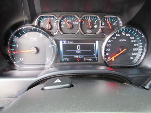 Used 2018 GMC Sierra 2500 SLT w/ Duramax Plus Package AWD/4WD image 23