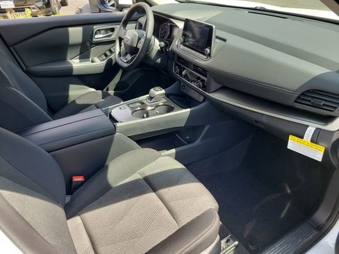 New 2026 Nissan Rogue SV w/ Cold Weather Package FWD image 11