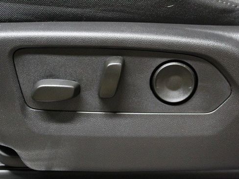 New 2026 GMC Sierra 1500 Elevation image 17