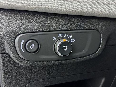 Certified 2025 Chevrolet TrailBlazer LT AWD/4WD image 11