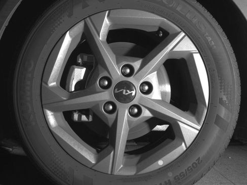 Used 2025 Kia K4 LXS image 11