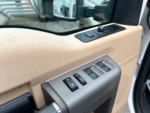 Used 2011 Ford F350 Lariat w/ Lariat Interior Pkg AWD/4WD image 21