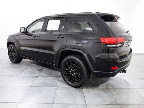 Used 2020 Jeep Grand Cherokee Altitude image 4