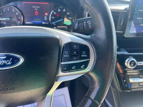 Used 2022 Ford Explorer Limited image 36